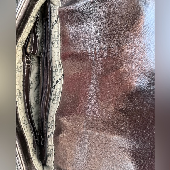 Metallic studded GUESS purse 👜 - Picture 8 of 10